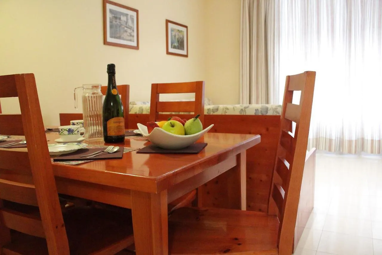 Apartaments Tamariu Apartahotel
